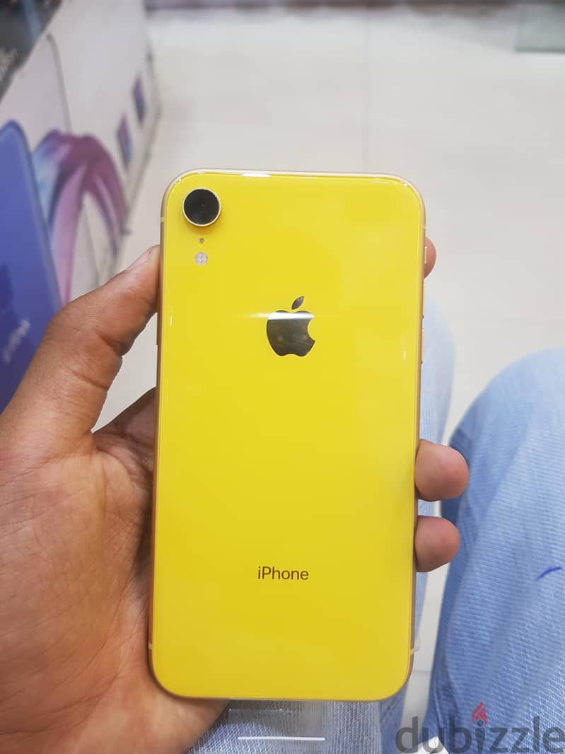 Apple - iPhone XR 5