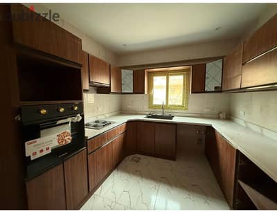 Apartment in the best location in Zayed directly from the owner in front of services and the compound gate
