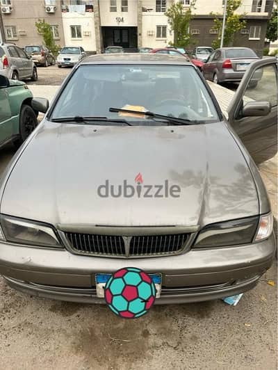 نيسان صنى 2000