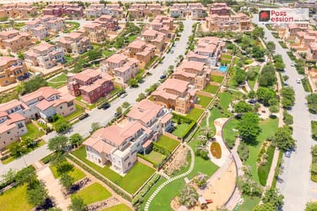 3bedApartment+ nanny room for sale in Hyde Park New Cairo, directly on 90 Street ,lagoon view with a down payment of EGP 500,000.