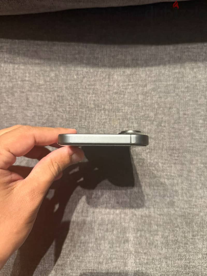 Apple - iPhone 17 3