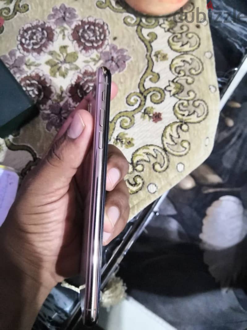 iPhone XSMAX 1