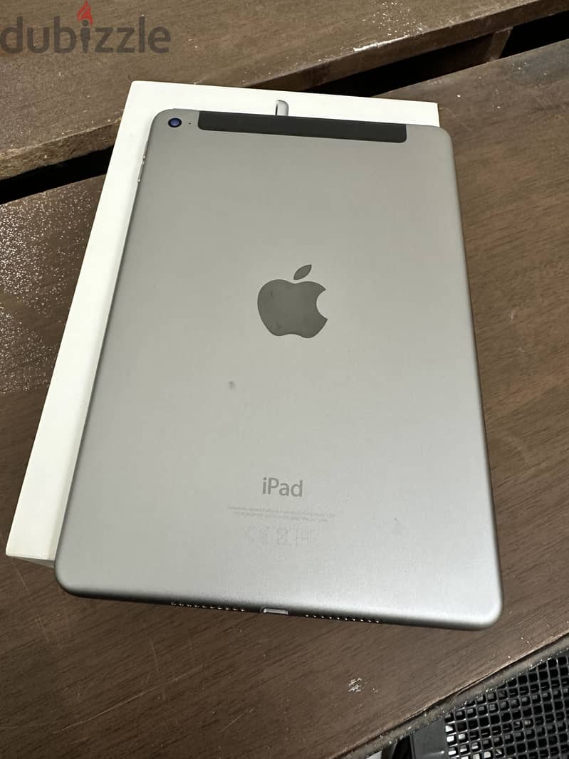 I pad mini 4 (model A1550) 1
