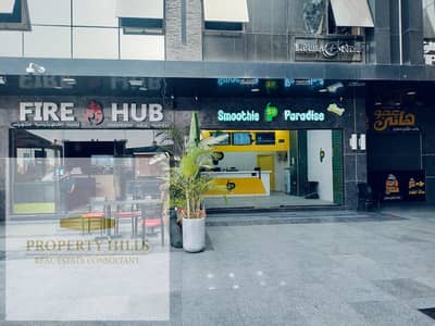 Shop for sale, rent 120,000 EGP per month, ground floor in an operating mall