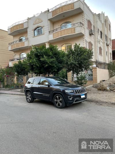 فيلا للبيع في الشيخ زايد مساحه مباني 1500 متر تشطيب الترا سوبر لوكس