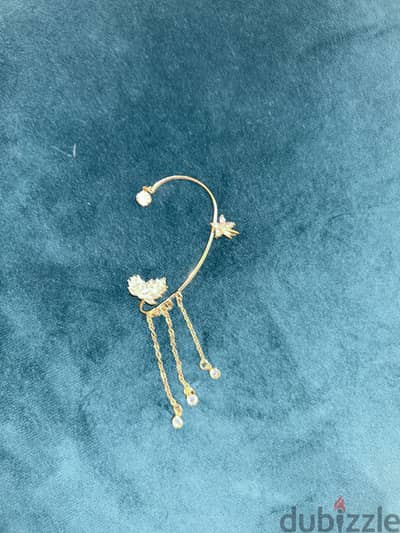 one Earrings