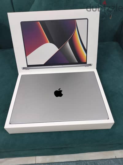 MacBook Pro M1 Max 16 inch Ram 64 Hard 1 Tera Like New