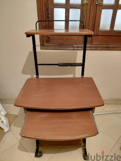 ترابيزه كومبيوتر حالتها ممتازه