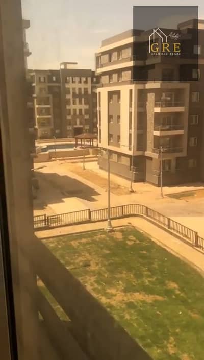  شقة للبيع في جنة زايد 1 ، 130م، 3 غرف منهم ماستر بحمام خاص، خالصة الأقساط بالكامل، دور ثالث علوي، موقع مميز وفرصة رائعة للسكن و الاستثمار