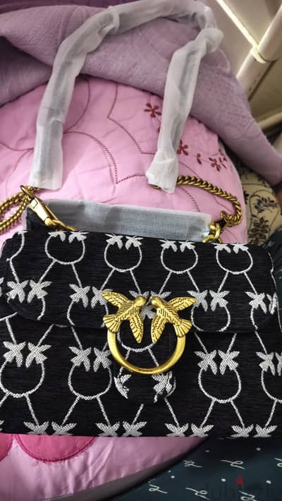 شنطة pinko