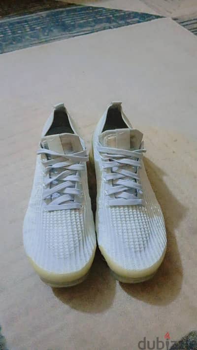 كوتشى Nike وكوتشى PUMA أورچنيال