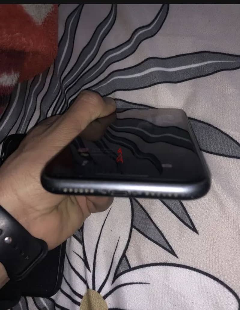 Apple - iPhone 11 2