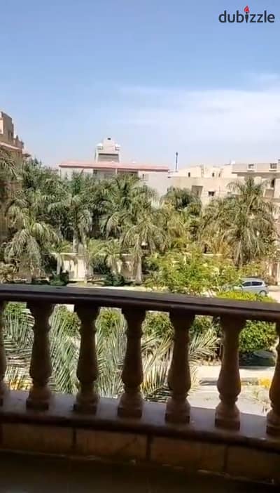 شقه للايجار في النرجس 3 في التجمع الخامس خطوات من شارع التسعين وفندق الدوسيت والخدمات والمواصلات
