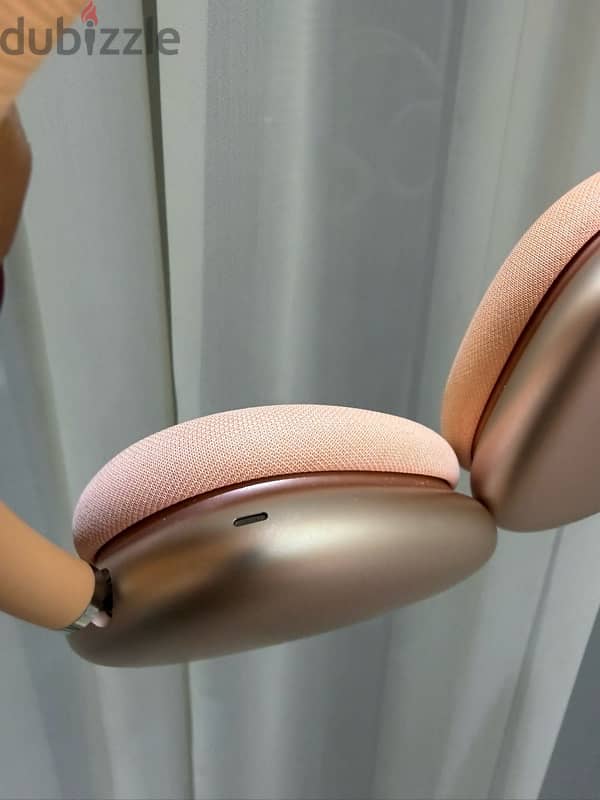 AirPods Max 4