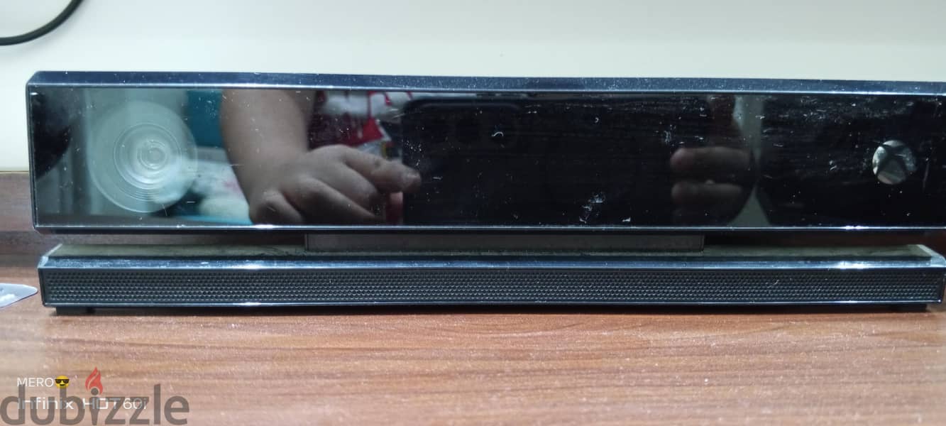 Xbox One  1TB + Controller + Kinect 1