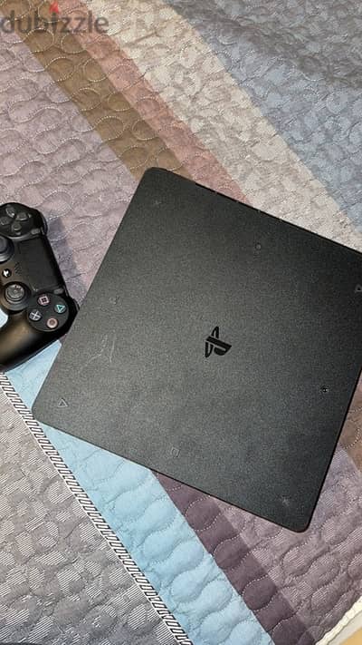 Playstation 4 500 GB lightly used condition for sale