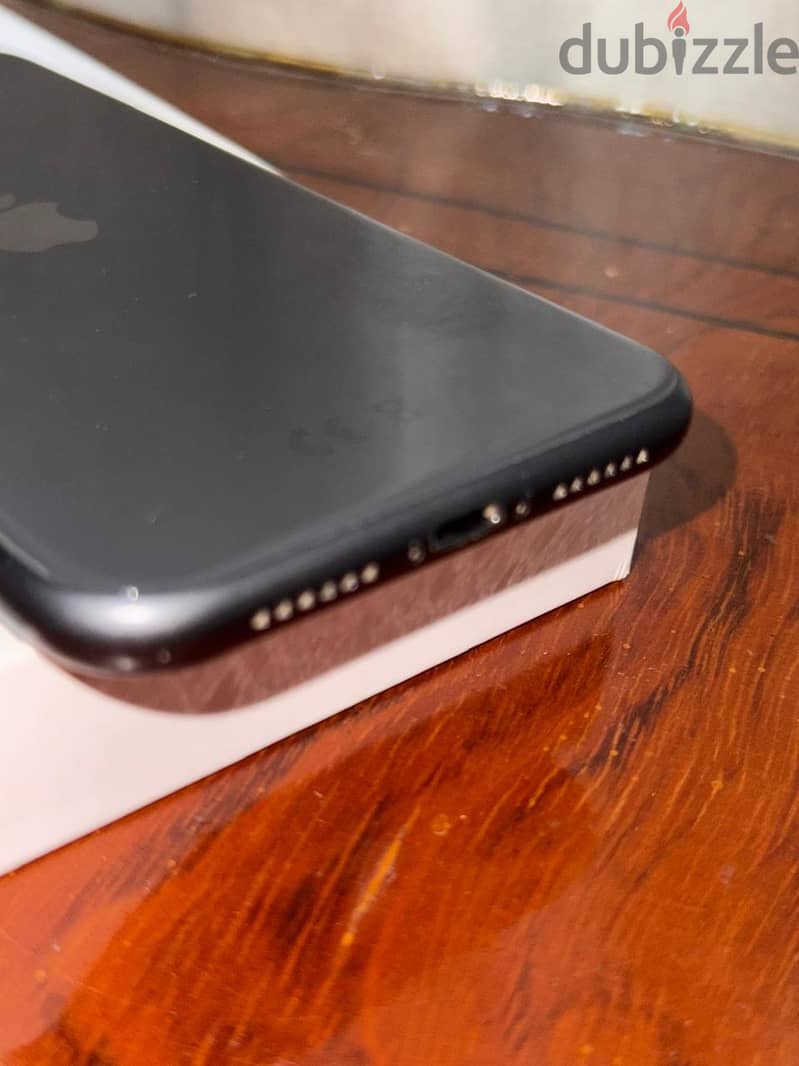 Apple - iPhone 11 12