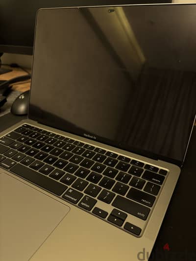Macbook Air M1 Good Condition