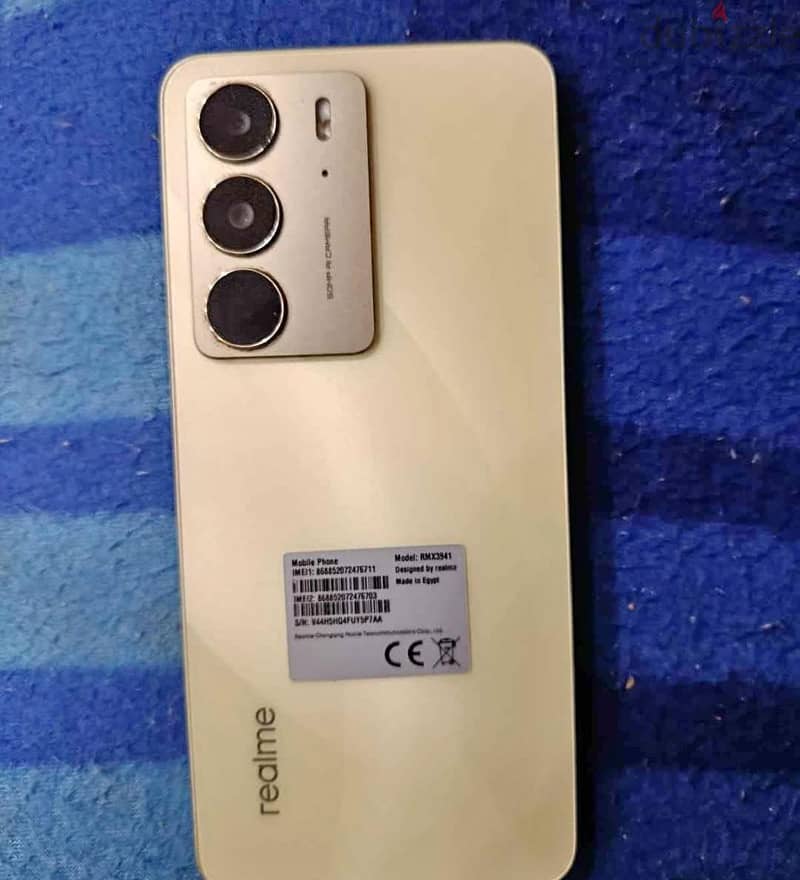 Realme C75 1