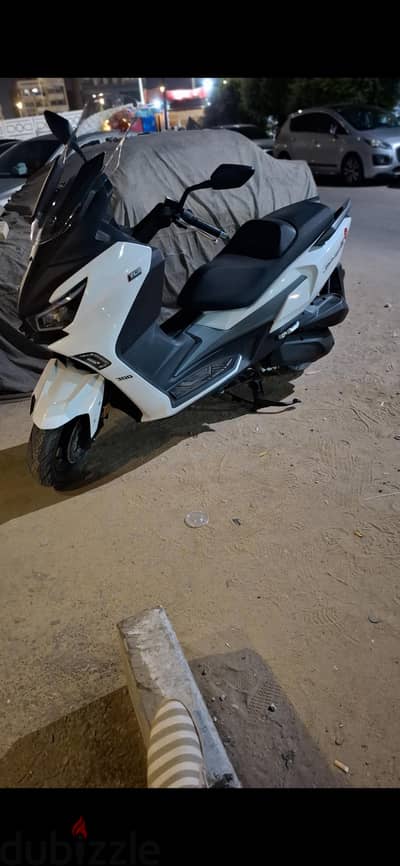 سكوتر جوي ماكس Z300