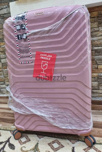 شنطه سفر بولي كاربونيت مقاس 30 استخدام ساعات محدوده وارد امارات bag