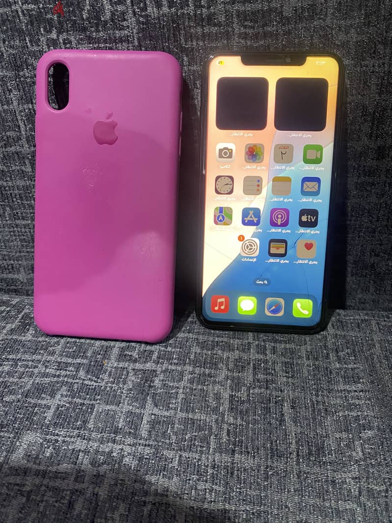 iPhone Xsmax (64gb) 5