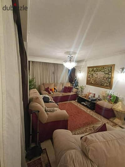 Apartment for sale in Heliopolis, Golf Ground parallel to Tahrir Street, 185 m, first floor, 3 rooms, 2 bathrooms, built in 2012