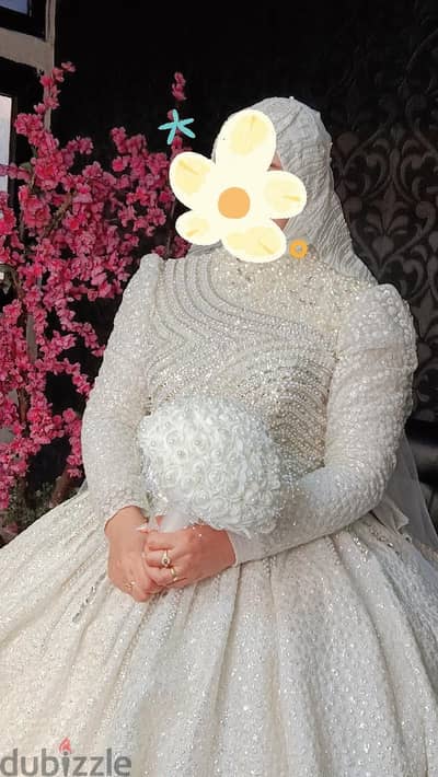فستان زفاف منفوش