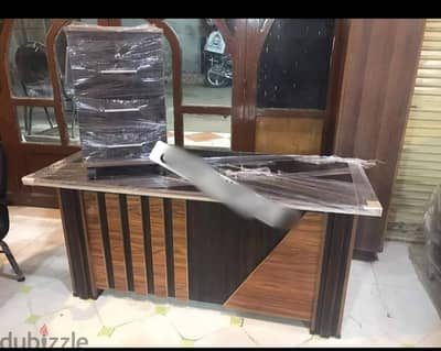 مكتب كامل بخزنه ادارج وكرسي دوار  ومتاح يافطه اكريلك