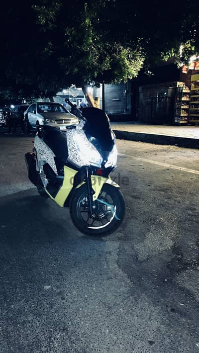 Dayun adv 200