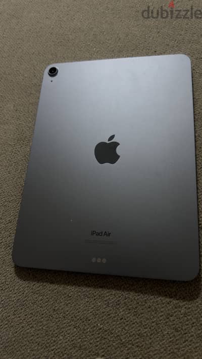 Ipad Air M1 128 giga like new