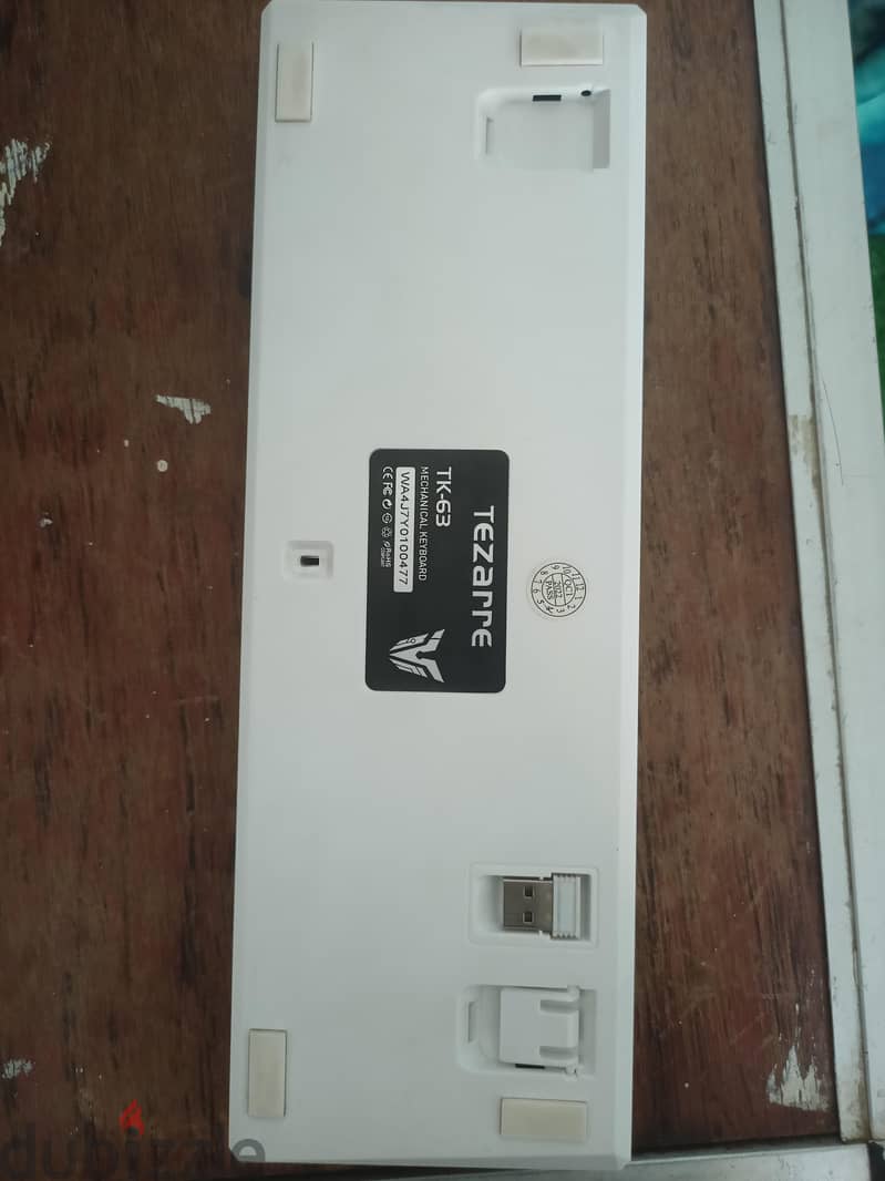 tezarre TK-63 WIRELESS AND WIRED keyboard 1