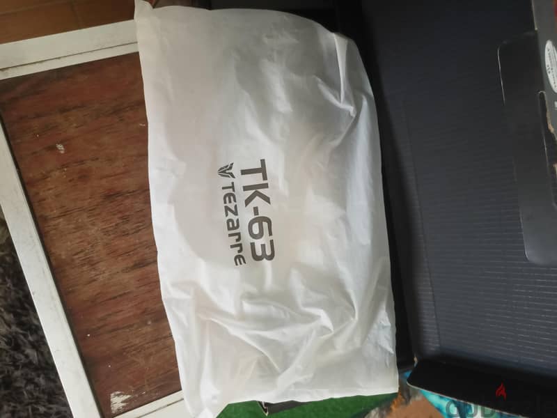 tezarre TK-63 WIRELESS AND WIRED keyboard 9