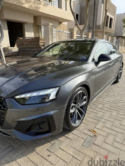 Audi A5 2023 - 11,000 KM