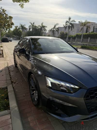 Audi A5 2023 - 11,000 KM