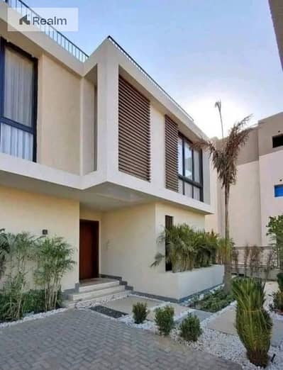 prime Villa in prime location OVER 7 YEARS