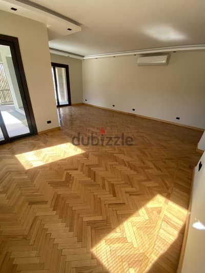 FOR RENT, 215m DISTRICT 5