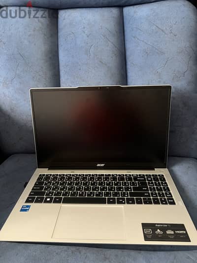لابتوب  acer aspire lite 15 استعمال شخصي أقل من شهر