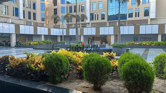 ايترنا ميفيدا عيادة بدون تشطيب للايجار مساحة 50 متر بسعلا مميز جداً