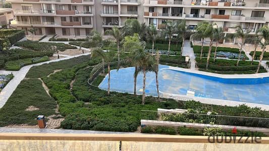 شقة مفروشة للإيجار في V Residence Villette Sodic مع غرفة مربية