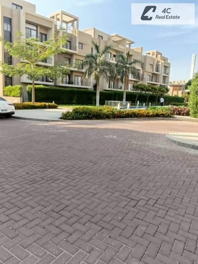 شقة بحري بفيو لاند سكيب 168م باقل سعر في الماركت 3 نوم في كومبند فيفث سكوير المراسم التجمع الخامس Fifth Square Compound Al-Marasem Fifth Settlement