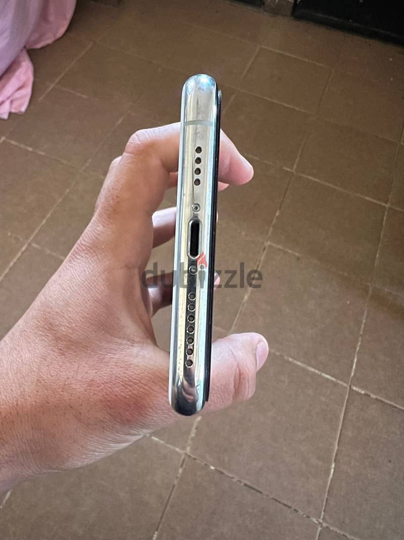 iPhone 11 Pro Max 1