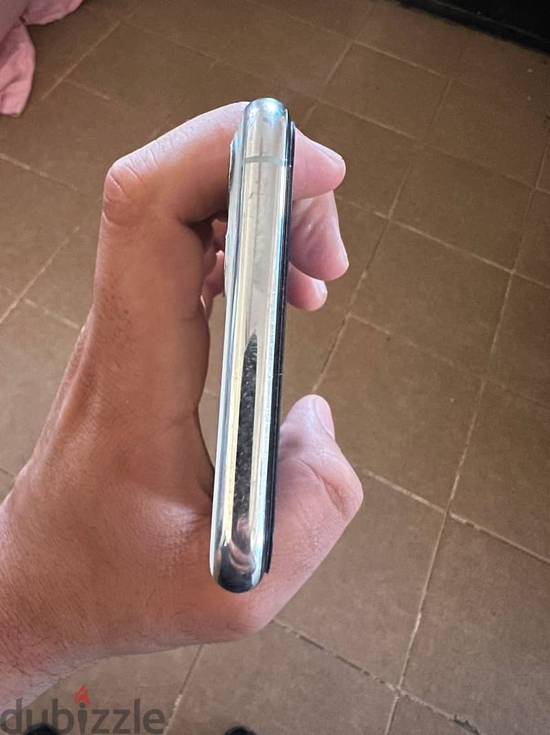 iPhone 11 Pro Max 3