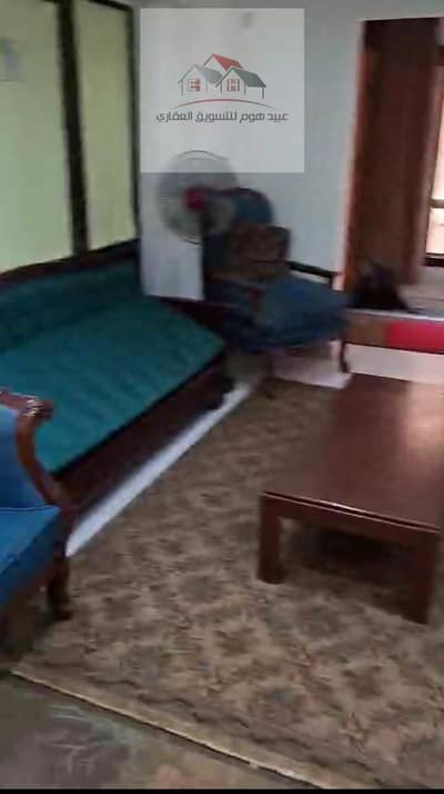 شقه للبيع بمدينه نصر الحي التامن بعمارات شراره الشقه بتطل علي شارع الطاقه الشقه حصه بالارض وحصه بالجراج