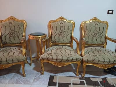 صالون كامل بحالة ممتازة