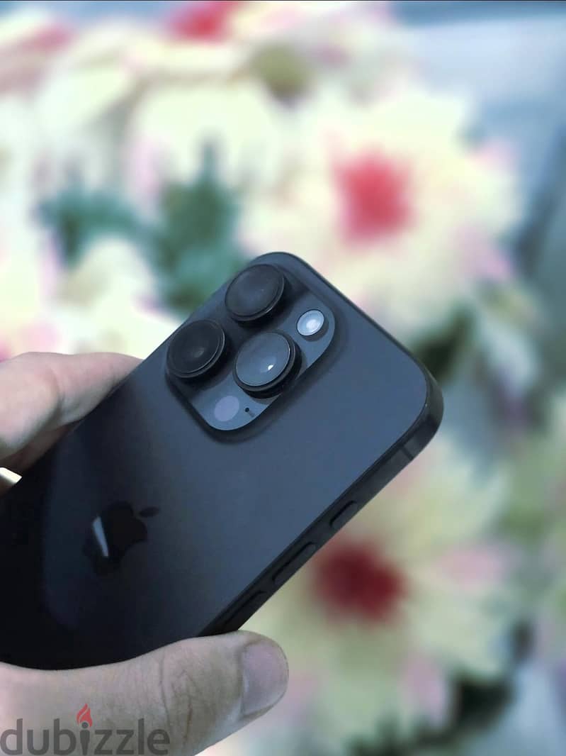 Apple - iPhone 16 Pro 1