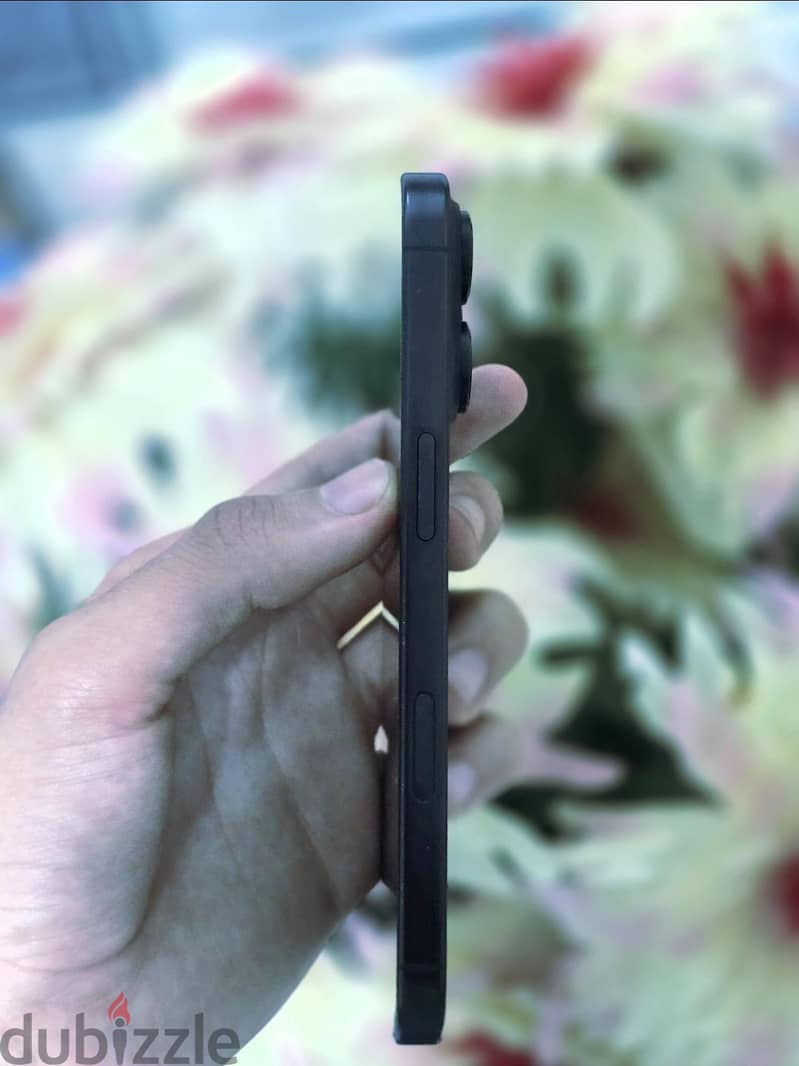 Apple - iPhone 16 Pro 5