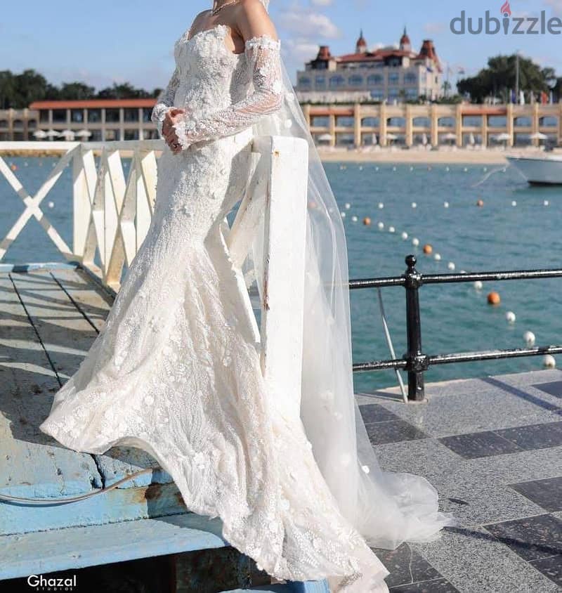 Luxury wedding dress 9