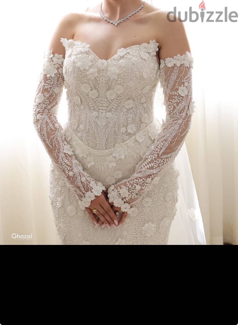 Luxury wedding dress 17
