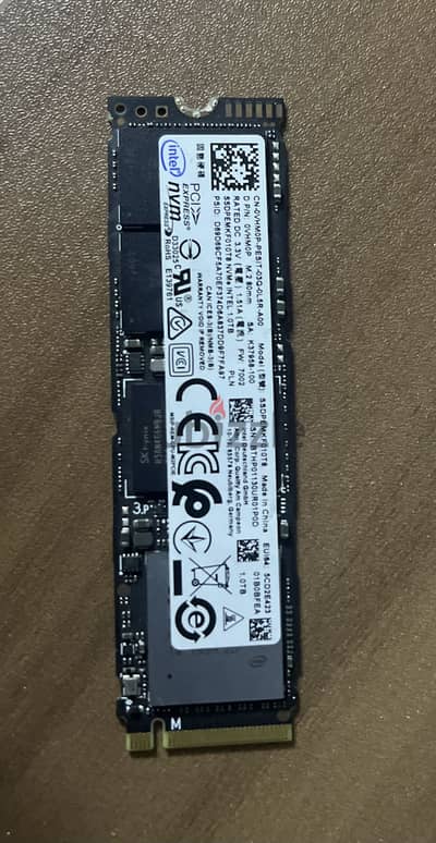 فرصه للبيع هارد SSD 1TB Nvme
